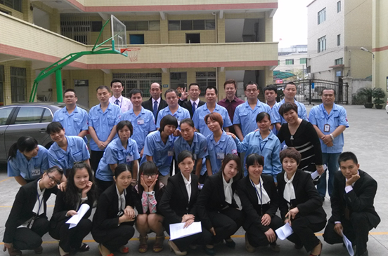 博深皮具班組長(zhǎng)團(tuán)隊(duì)合照