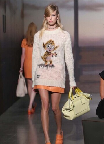 廣州博深皮具廠女包開發(fā)時(shí)尚感